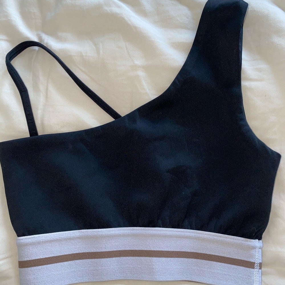 TAN+LINES Sports Top